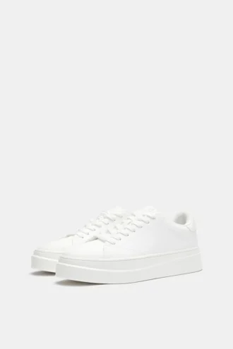 Zapatillas deportivas de suela gruesa