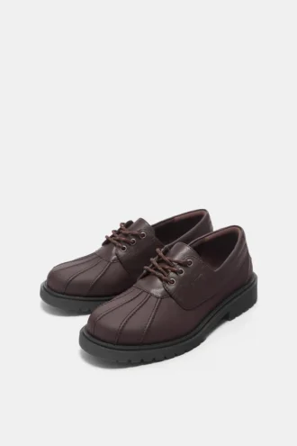 Zapatos con cordones STWD