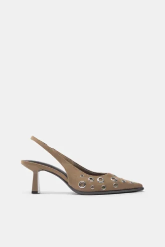 Zapatos de Tacón con tachuelas
