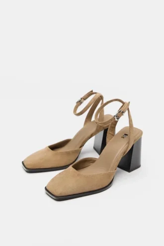 Zapatos de tacón grueso